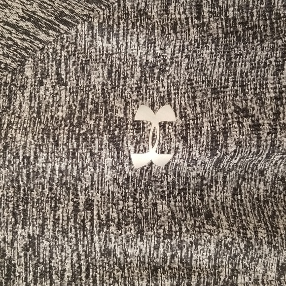 Under Armour 3/4 Zip Medium Heatgear Long Sleeve Top - Picture 3 of 5